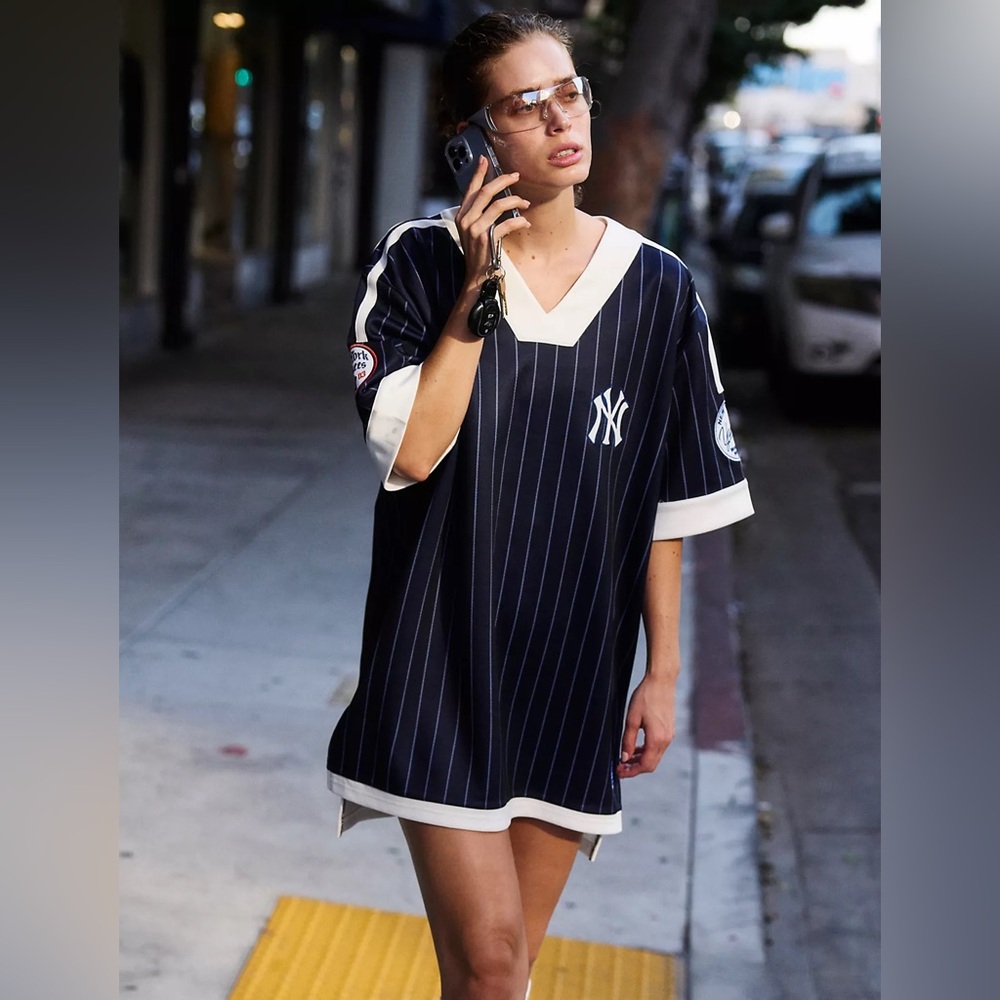 Free People Navy and White New York Yankees Jersey Tunic